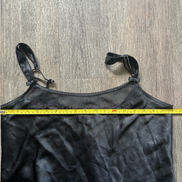 Morgan Taylor Gray Fitted Camisole Top - Picture 4 of 6